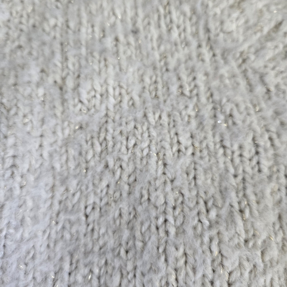2 for $20 Abercrombie chunky metallic v neck sweater - Picture 4 of 5